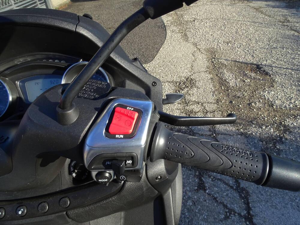 Piaggio Mp3 350 ie ABS (2018 - 19) (15)