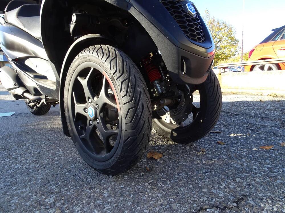 Piaggio Mp3 350 ie ABS (2018 - 19) (18)