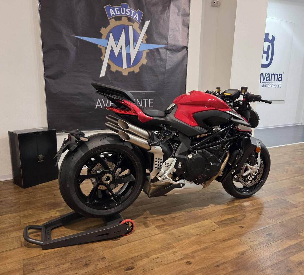 MV Agusta Brutale 1000 RS (2022 - 26) (2)