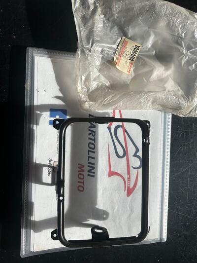 Cornice fanale anteriore XT600 Yamaha