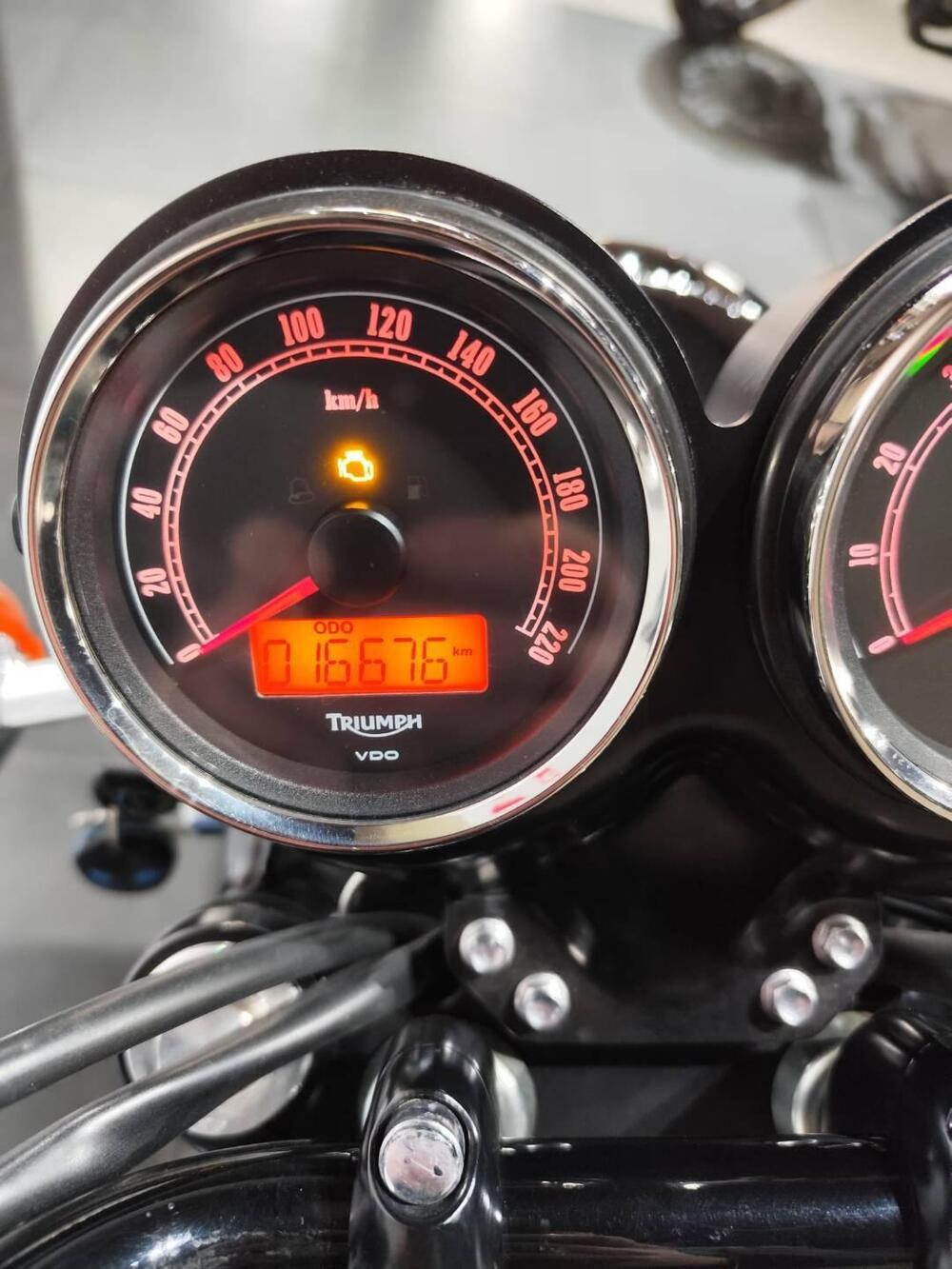 Triumph Bonneville T100 (2008 - 16) (8)