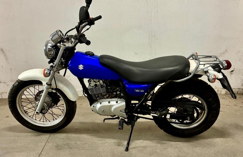 Suzuki Rv 125 Van Van  (2)