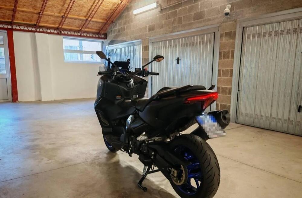 Yamaha T-Max 560 (2025 - 26) (3)