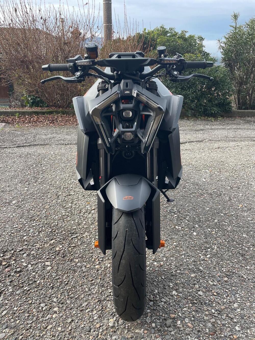 KTM 1390 Super Duke R (2024 - 26) (4)