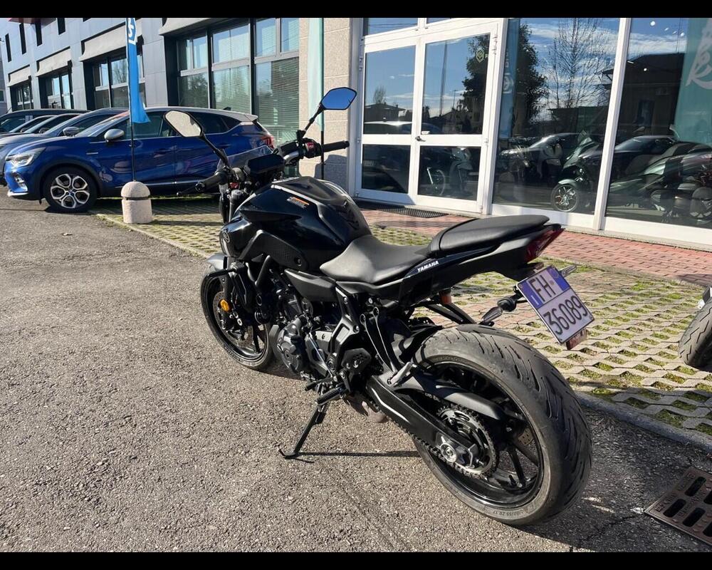 Yamaha MT-07 Pure (2023 - 25) (7)