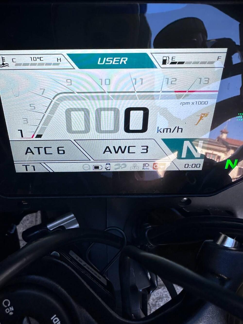 Aprilia Tuono V4 Factory (2021 - 24) (12)