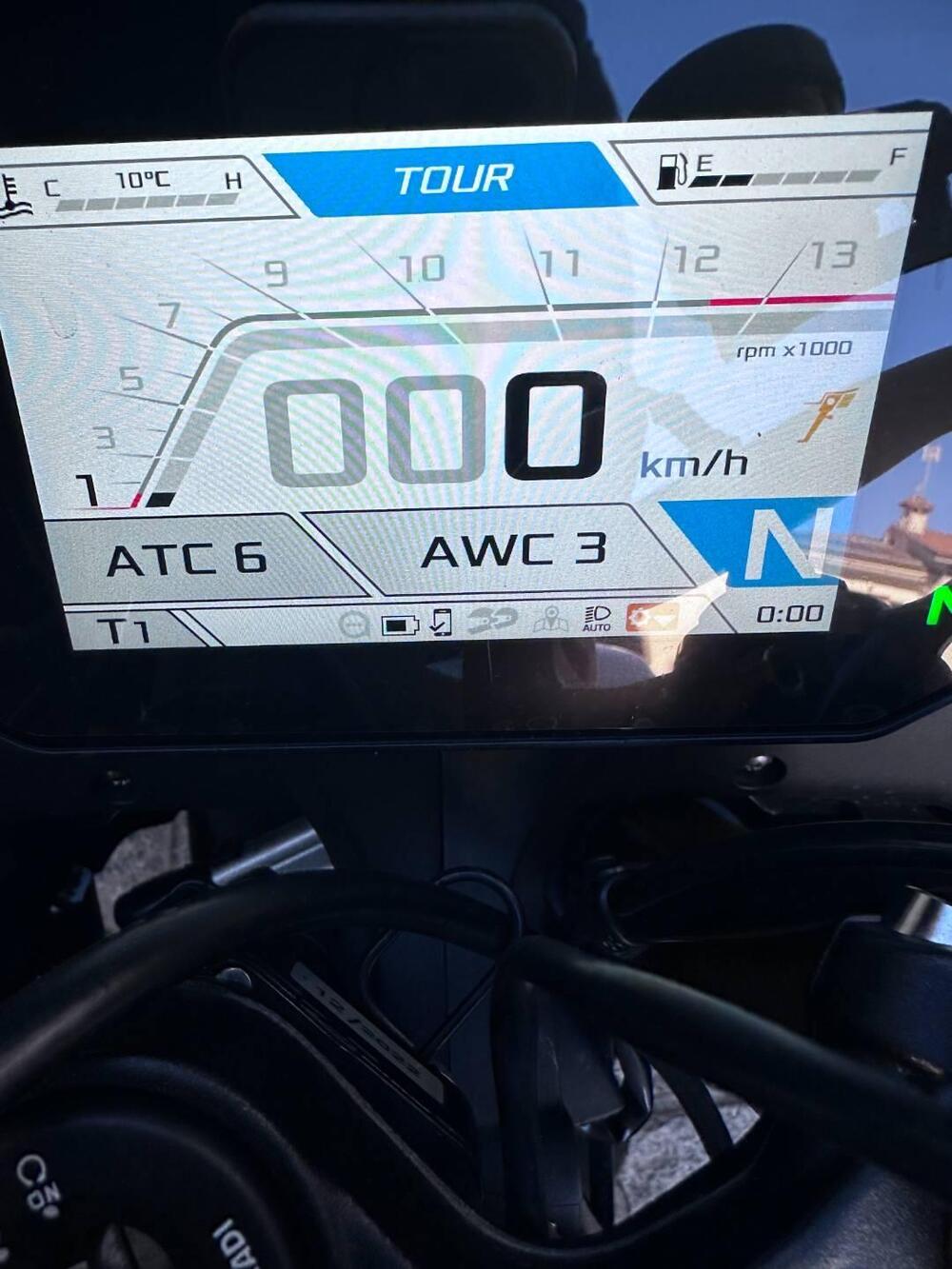 Aprilia Tuono V4 Factory (2021 - 24) (13)