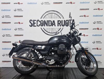 Moto Guzzi V7 III Special (2017 - 20) usata