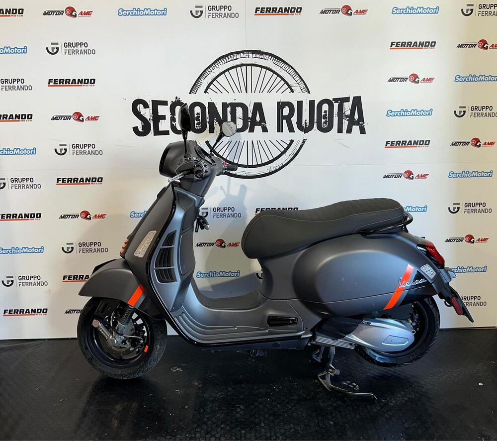 Vespa GTS 300 Super Sport (2023 - 24) (2)