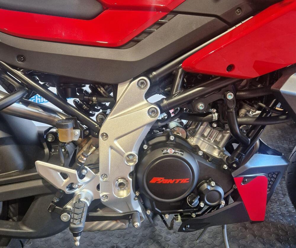 Fantic Motor Stealth 125 (2025 - 26) (4)