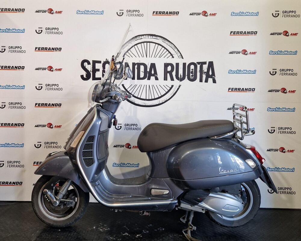 Vespa GTS 300 Touring Hpe (2021 - 22) (2)
