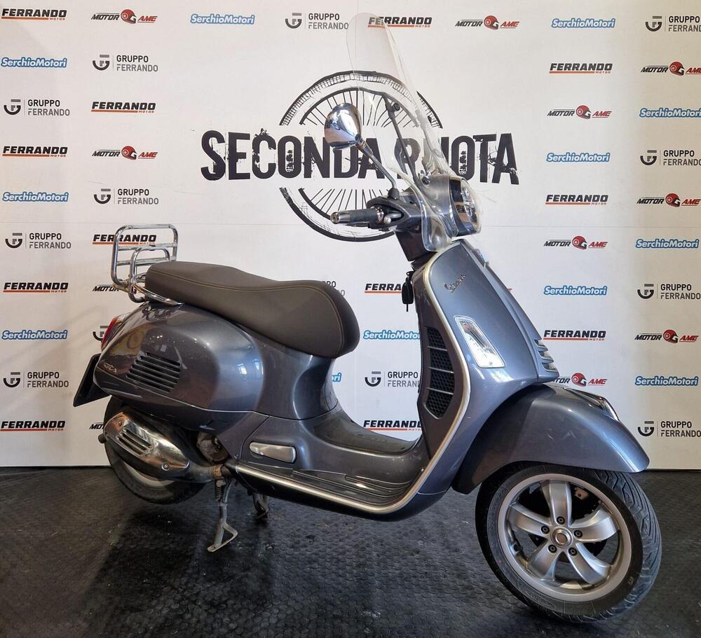Vespa GTS 300 Touring Hpe (2021 - 22) (3)