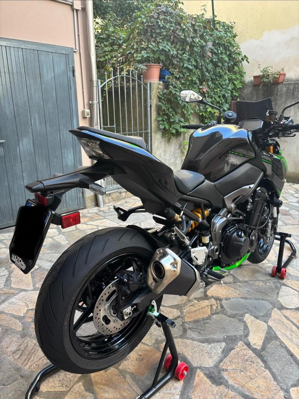 Kawasaki Z 900 SE (2022 - 24) (4)