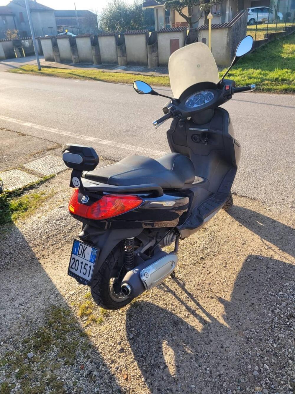 Piaggio X7 125 (2009 - 12) (2)