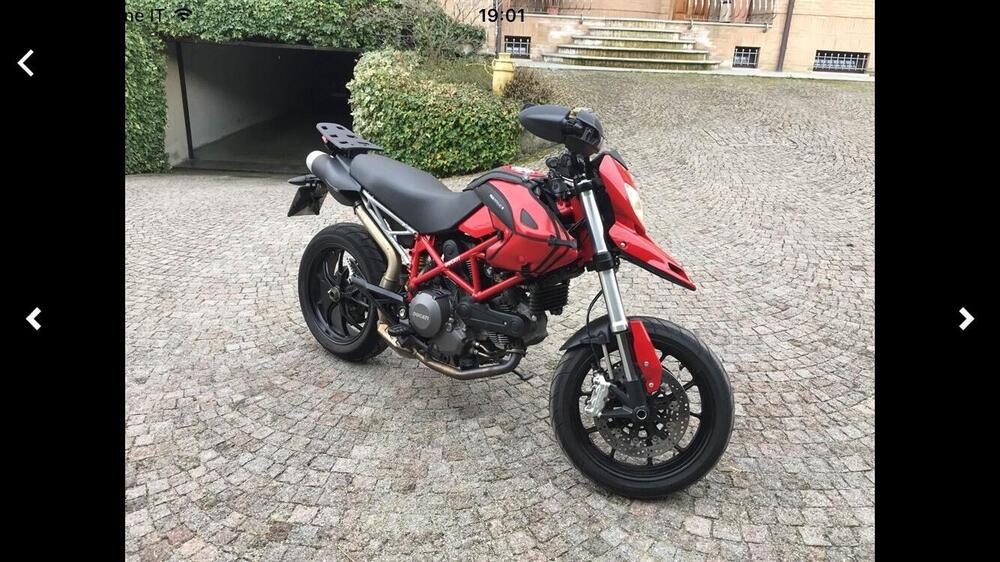 Ducati Hypermotard 796 (2012) (4)