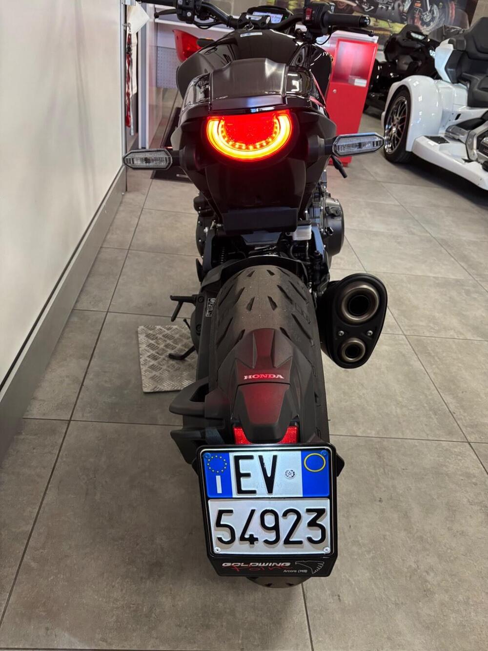 Honda CB 1000 R Black Edition (2021 - 25) (2)