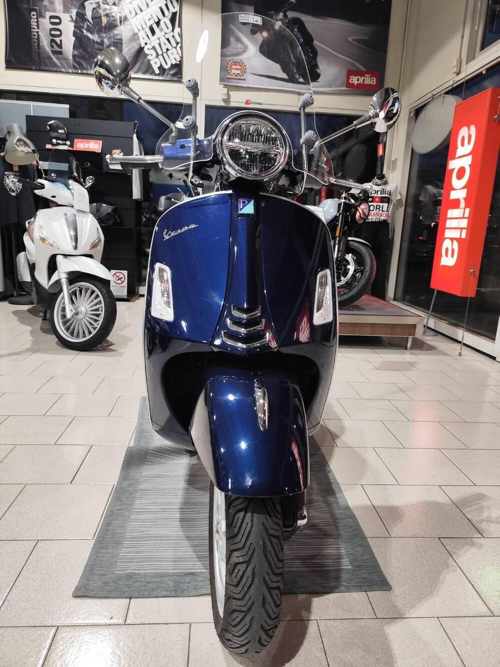 Vespa GTS 300 Hpe (2019) (3)