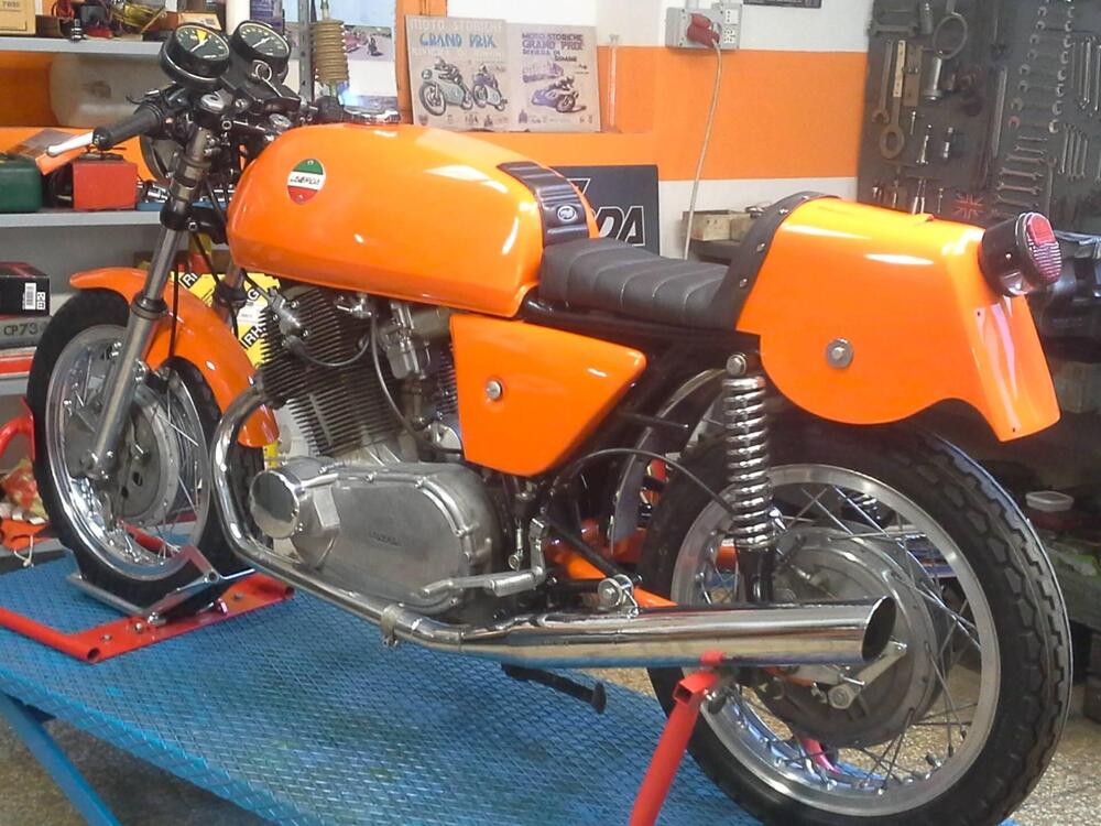 Laverda SF '73 (2)