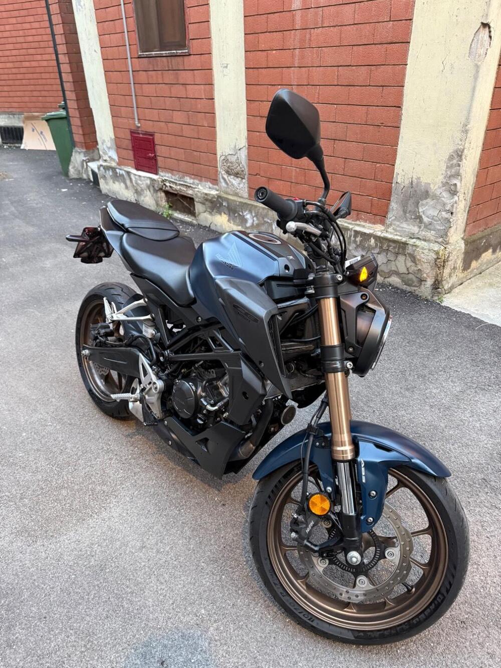 Honda CB 125 R (2021 - 23) (5)