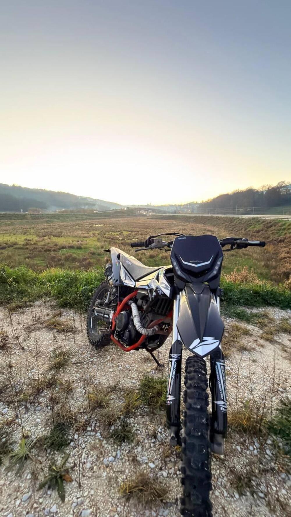 Betamotor RR 125 4T Enduro LC (2018 - 20) (4)