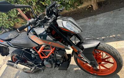 KTM 125 Duke (2021 - 23) usata
