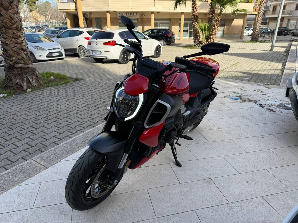 Ducati Diavel V4 (2023 - 26) (3)