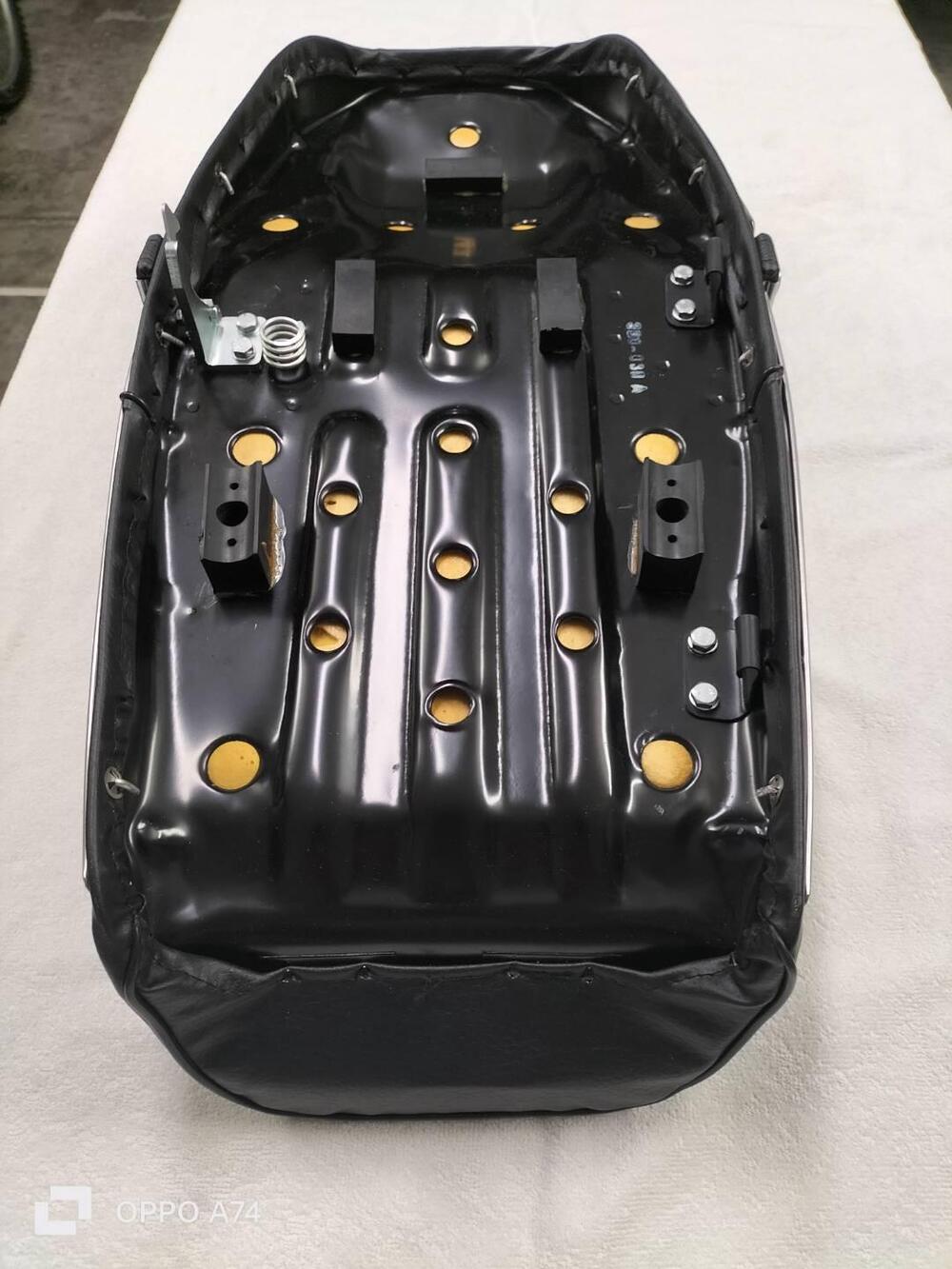 Sella Honda Cb 750 four k1 (2)