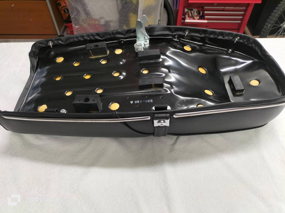 Sella Honda Cb 750 four k1 (7)