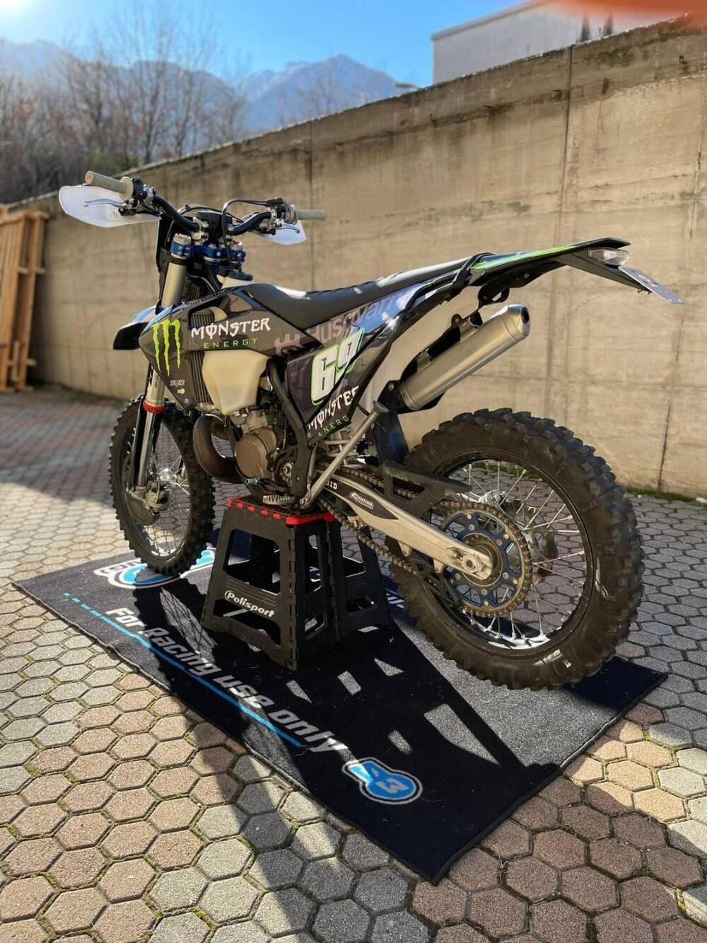 Husqvarna TE 300i Rockstar Edition (2022) (6)