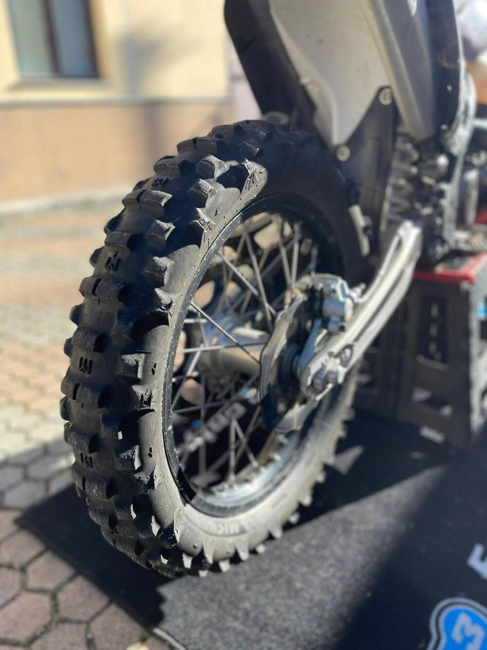 Husqvarna TE 300i Rockstar Edition (2022) (13)