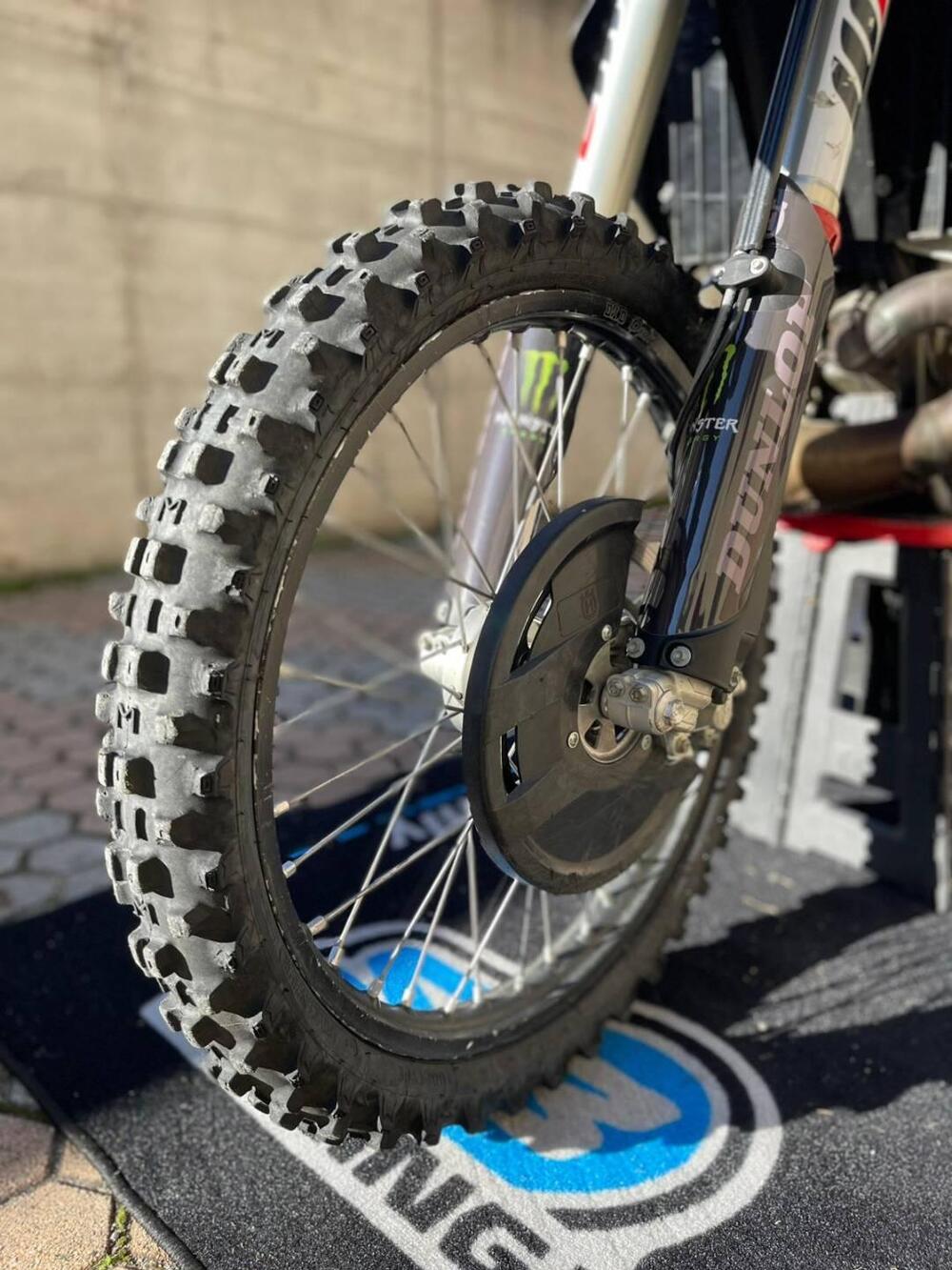 Husqvarna TE 300i Rockstar Edition (2022) (18)