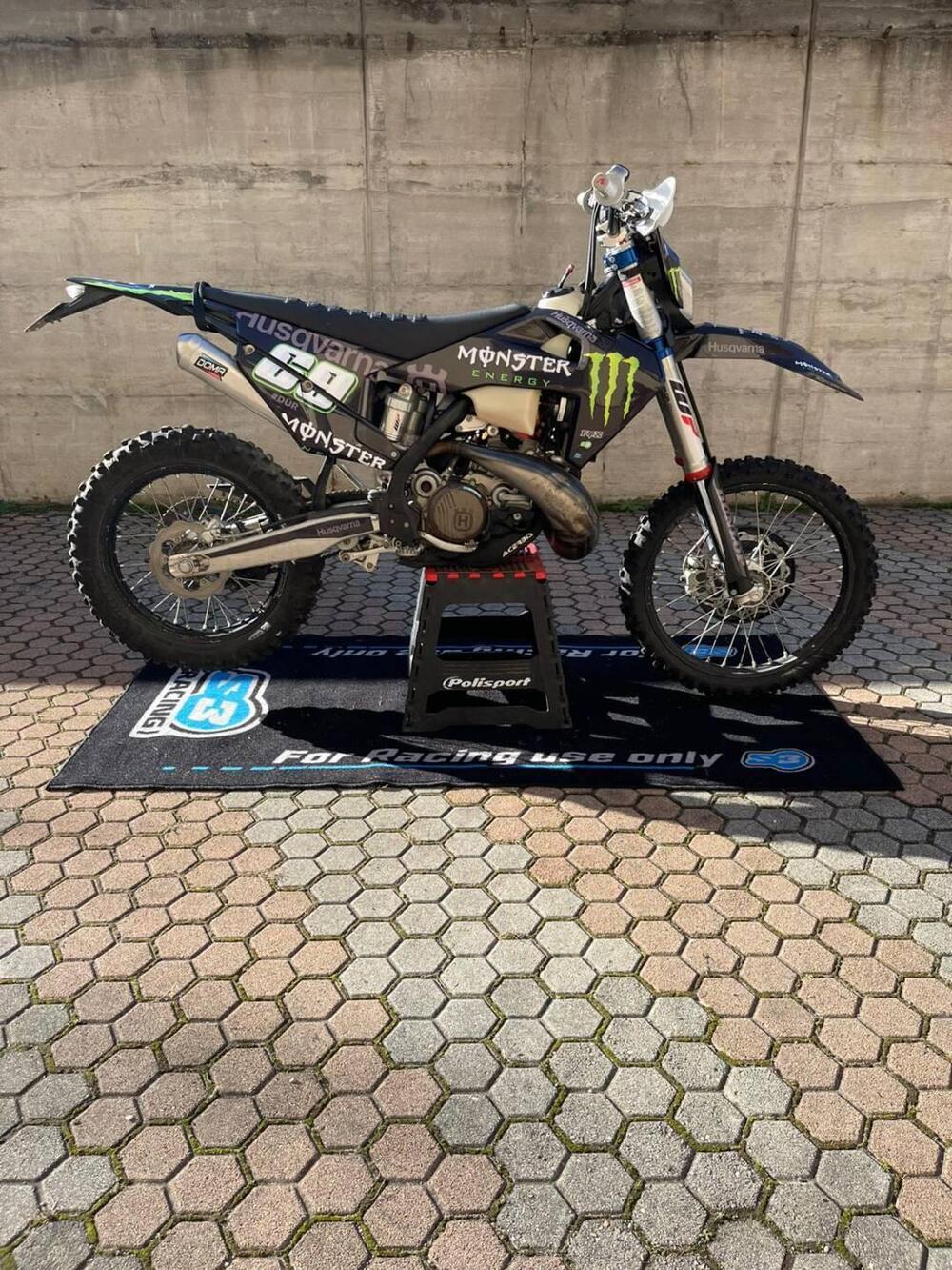 Husqvarna TE 300i Rockstar Edition (2022) (19)