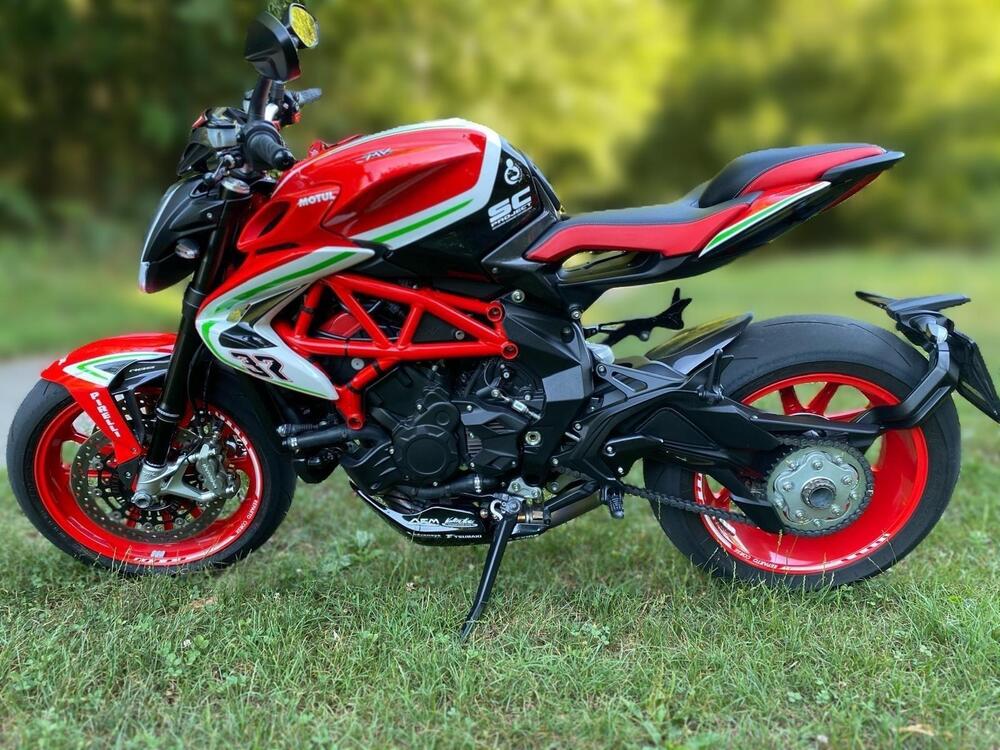 MV Agusta Brutale 800 RC (2019) (3)