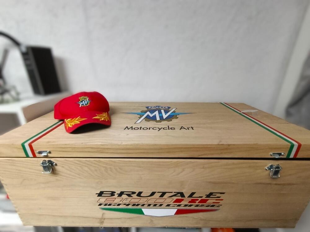 MV Agusta Brutale 800 RC (2019) (8)