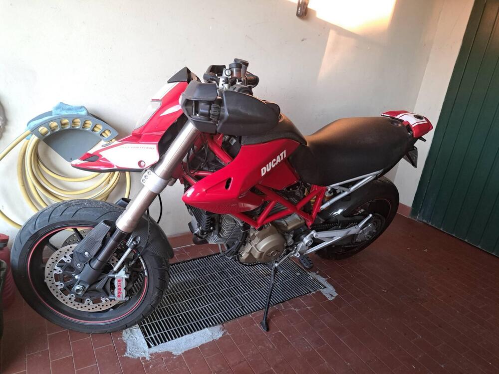 Ducati Hypermotard 1100 S (2007 - 09) (4)