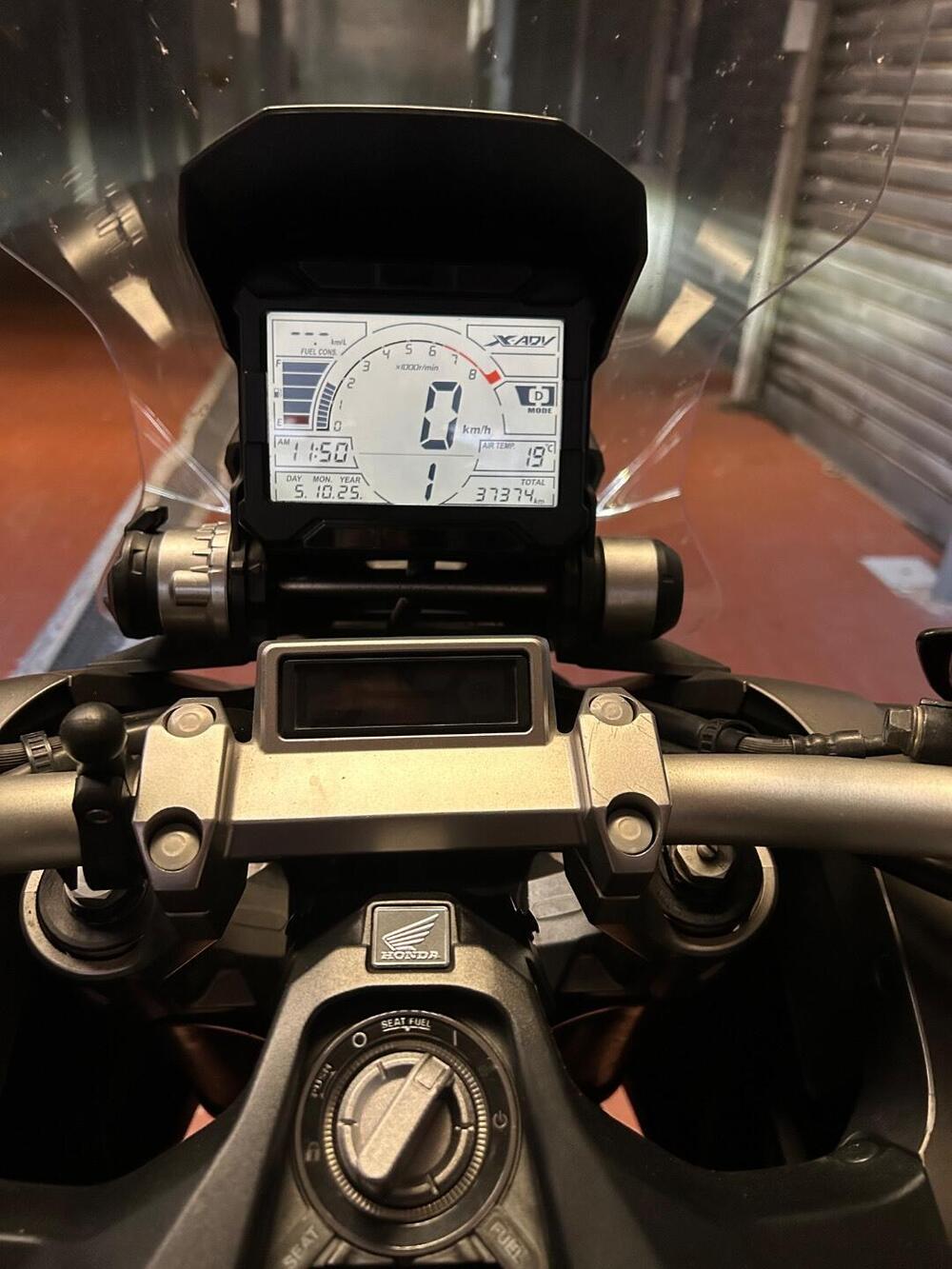 Honda X-ADV 750 (2017) (5)