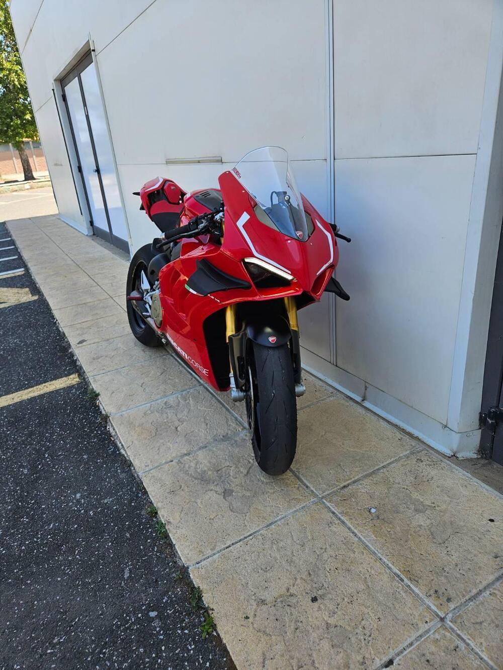 Ducati Panigale V4 S 1100 (2021) (4)