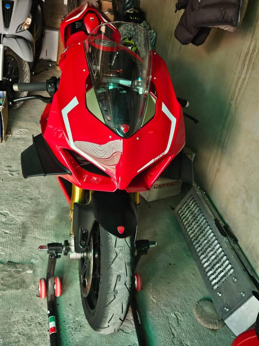 Ducati Panigale V4 S 1100 (2021) (7)