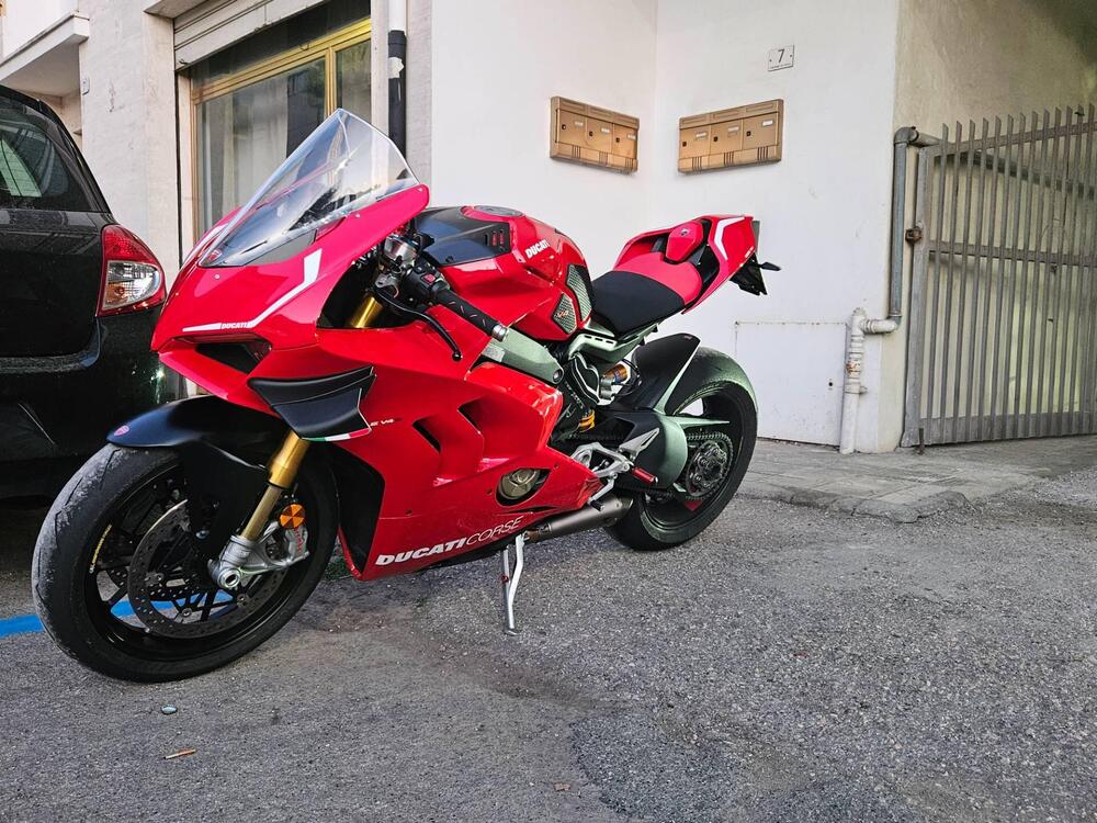Ducati Panigale V4 S 1100 (2021) (8)