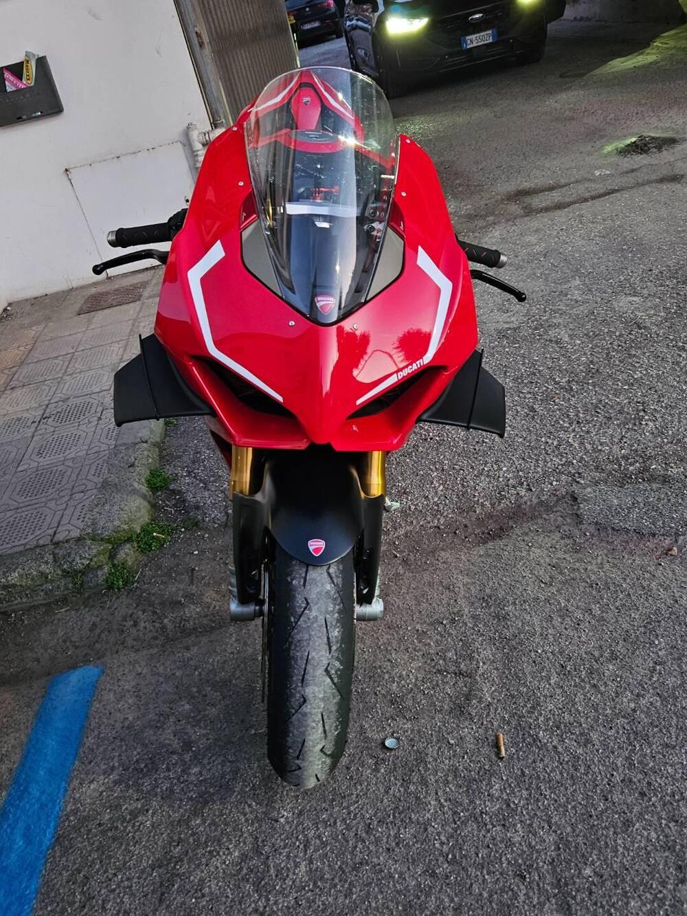 Ducati Panigale V4 S 1100 (2021) (9)