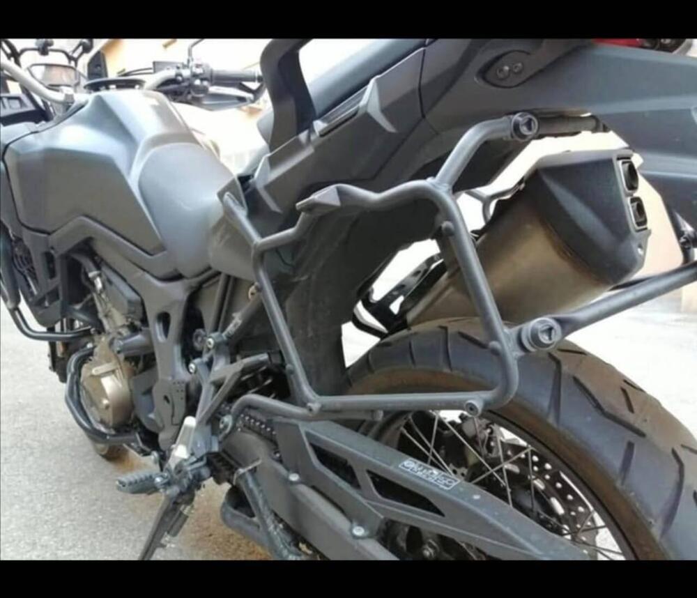 Honda Africa Twin CRF 1000L DCT ABS (2016 - 17) (10)