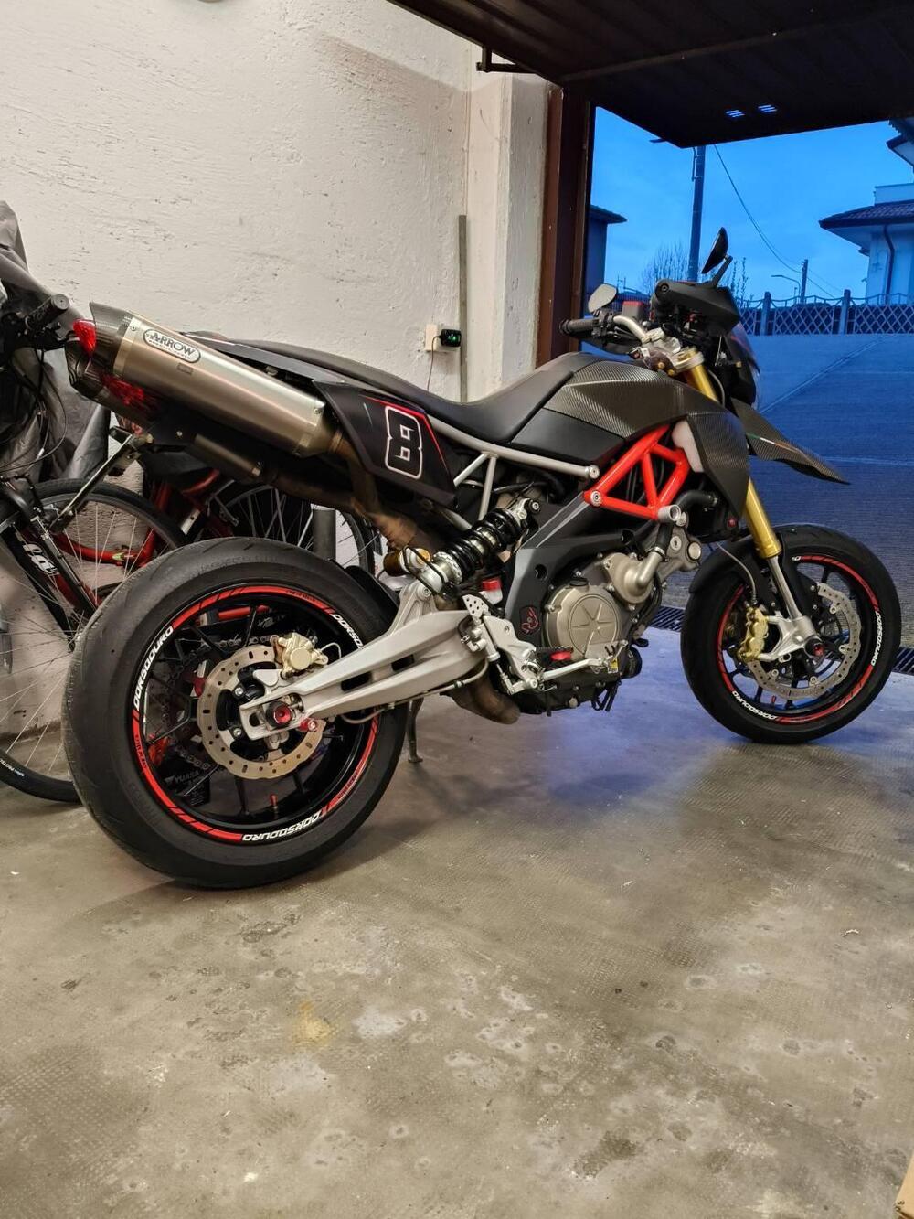 Aprilia Dorsoduro 750 Factory (2010 - 13) (4)