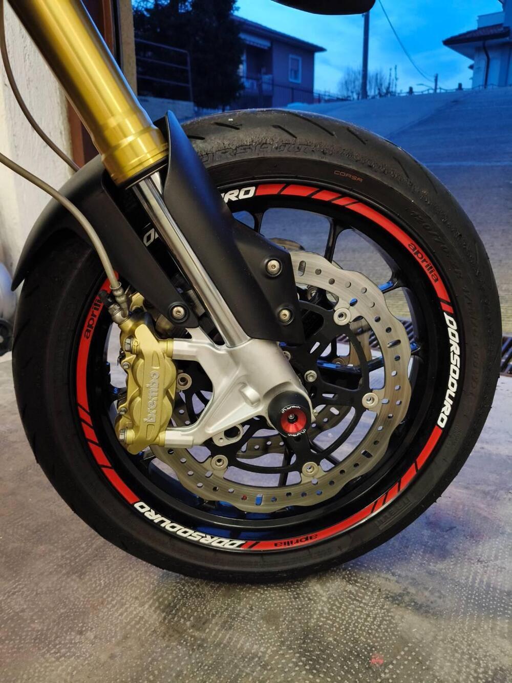 Aprilia Dorsoduro 750 Factory (2010 - 13) (7)