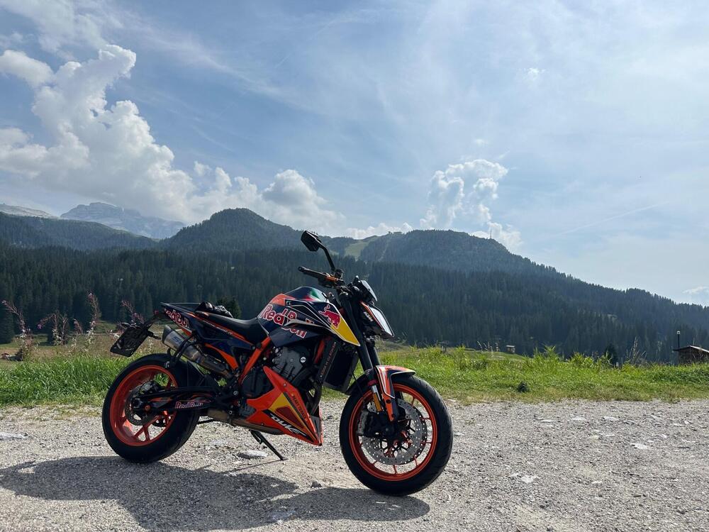 KTM 890 Duke R (2020)