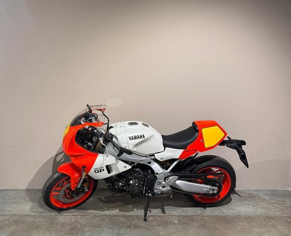 Yamaha XSR 900 (2022 - 26) (2)