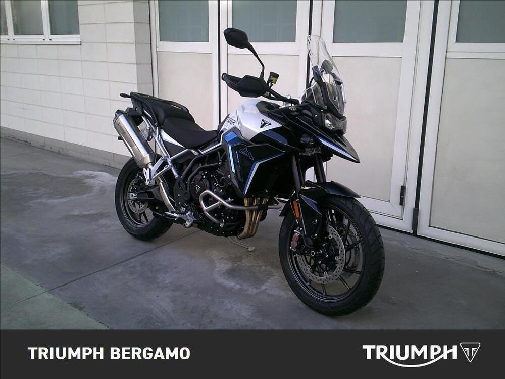 Triumph Tiger 900 Alpine Special Edition (2026) (2)