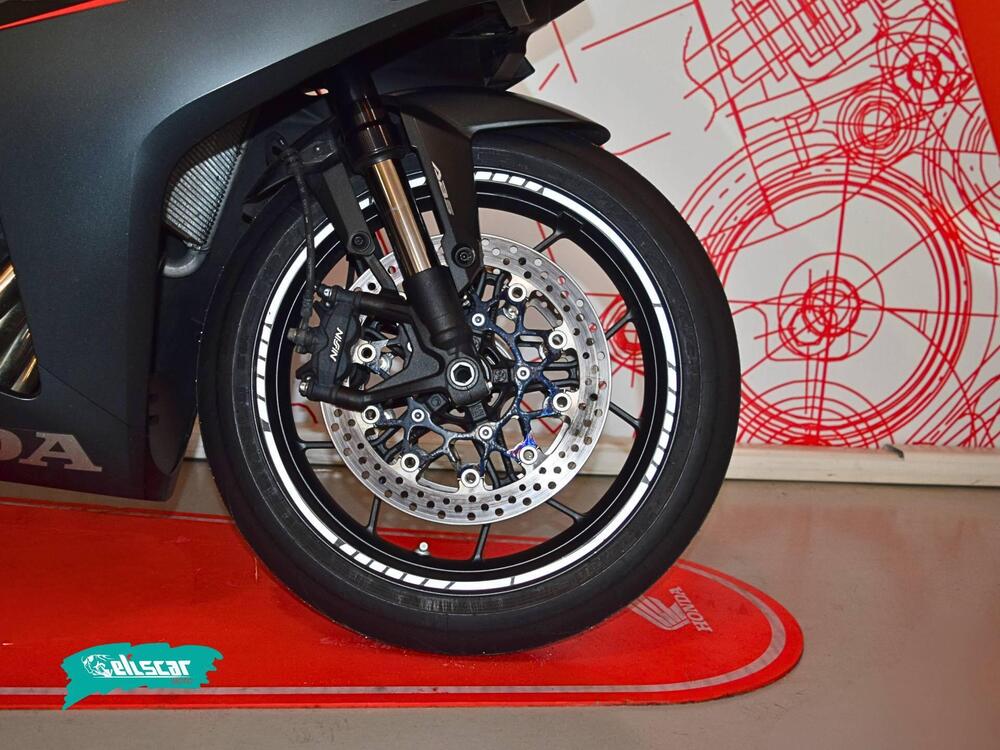 Honda CBR 650 R E-Clutch (2024 - 26) (8)