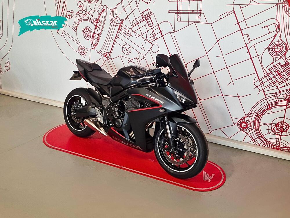 Honda CBR 650 R E-Clutch (2024 - 26) (2)