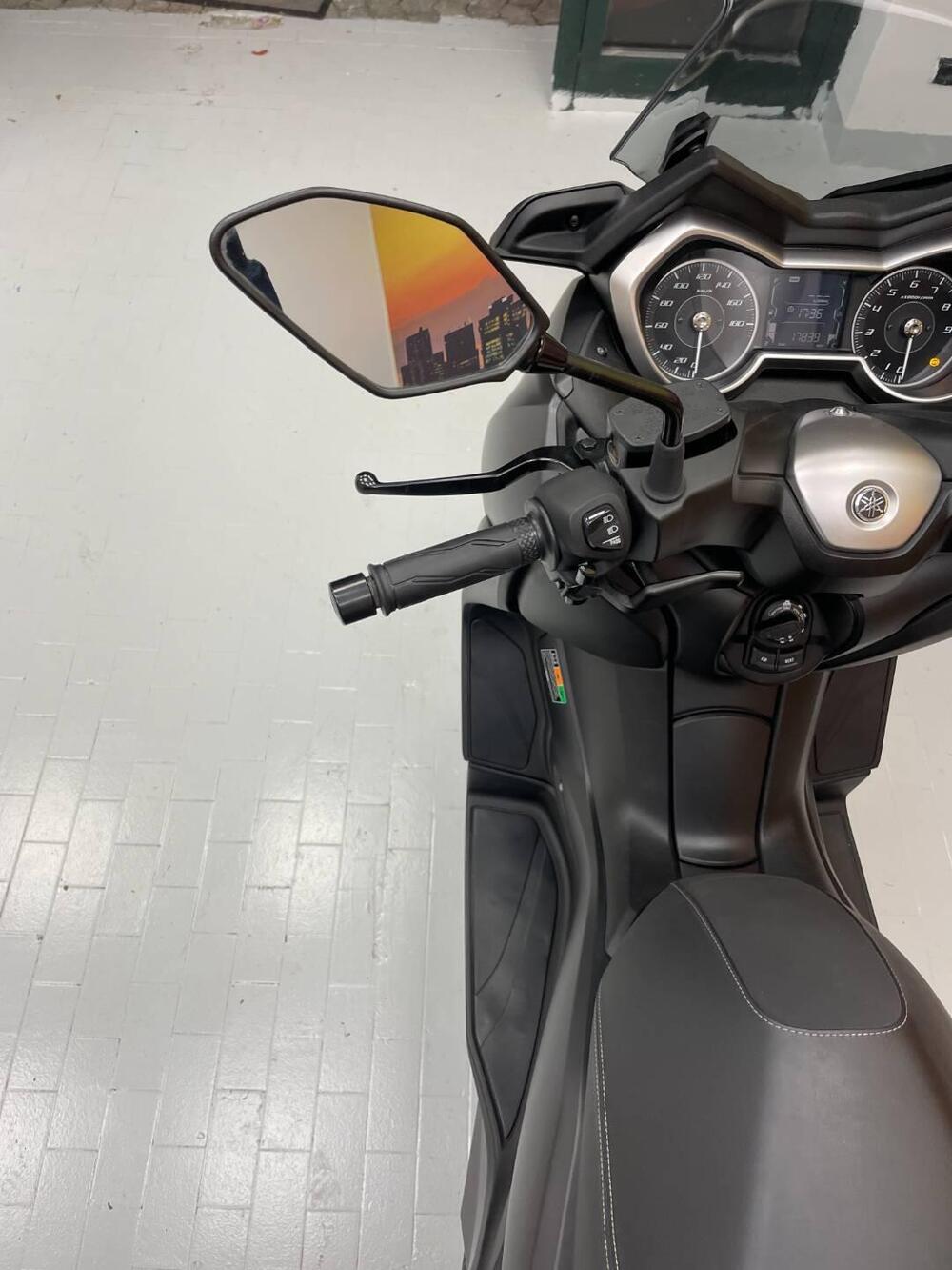 Yamaha X-Max 400 ABS (2017 - 20) (14)