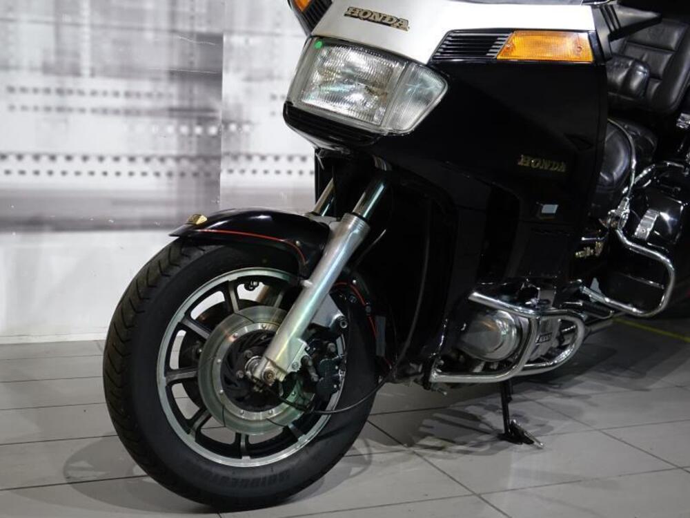 Honda GL 1200 Gold wing (5)